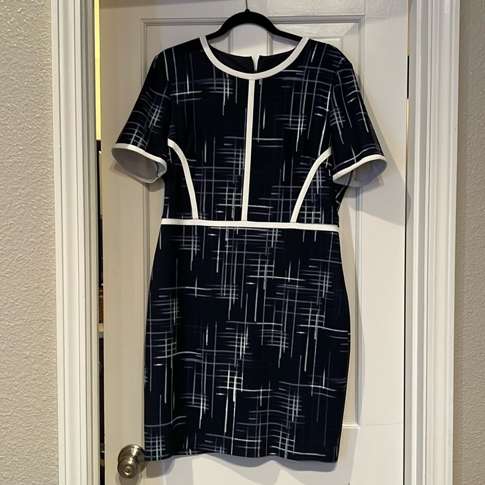 Badgley Mischka Cocktail Dress - Size 14